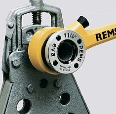 Эксплуатация ручных резьбонарезных клуппов Rems Eva Set M 16-20-25-32 (×1,5)