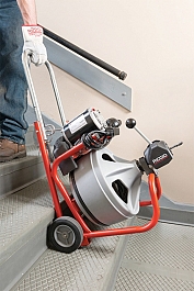 Перемещение прочистных машин барабанного типа Ridgid K-400