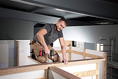 Применение аккумуляторного винтоверта Metabo BS 14.4 LT Quick