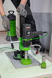 Применение станка для мокрого алмазного сверления плитки Eibenstock EFB 125 P Set